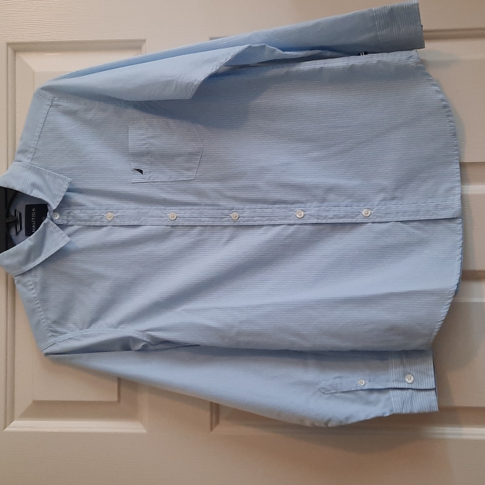 Nautica. Long Sleeve Button Down Shirt. Blue Stripe. Youth Large 14-16.